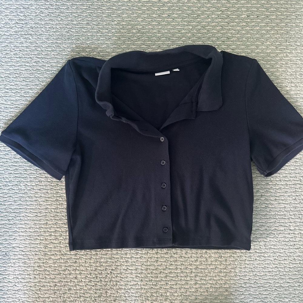 Aritzia Sunday Best Tuesday shirt cropped blouse navy size M
